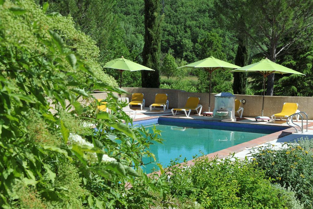 Une Campagne En Provence Bras المظهر الخارجي الصورة