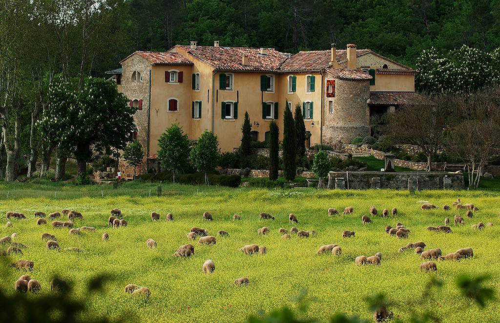 Une Campagne En Provence Bras المظهر الخارجي الصورة