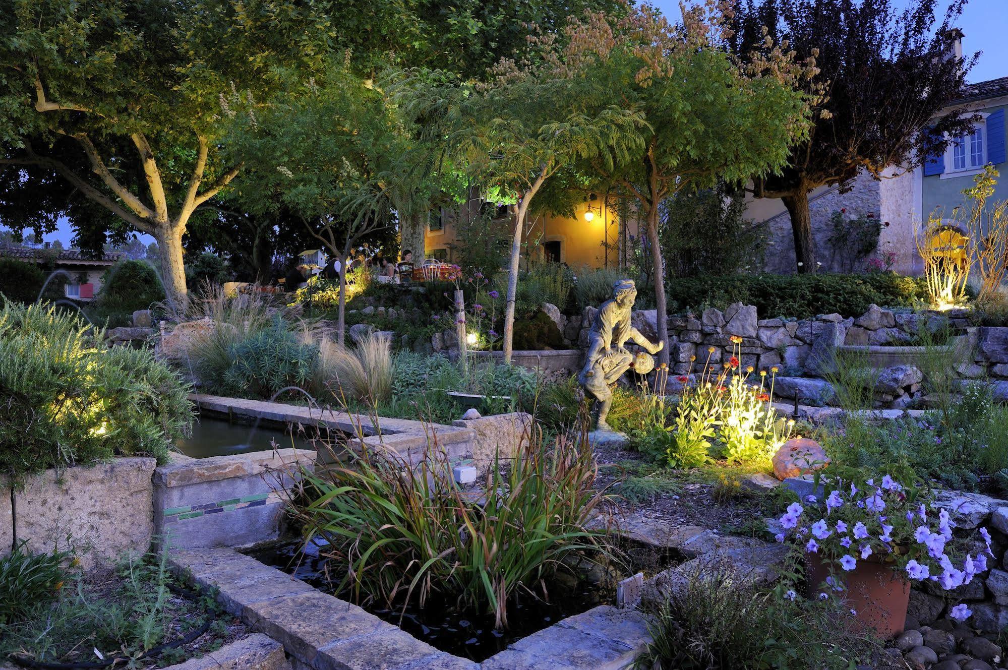 Une Campagne En Provence Bras المظهر الخارجي الصورة